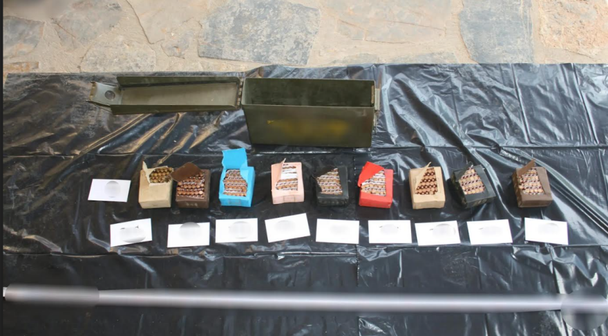 Λασίθι: Οικογένεια είχε νάρκες, όπλα, χασισοφυτεία και αρχαία στα σπίτια της