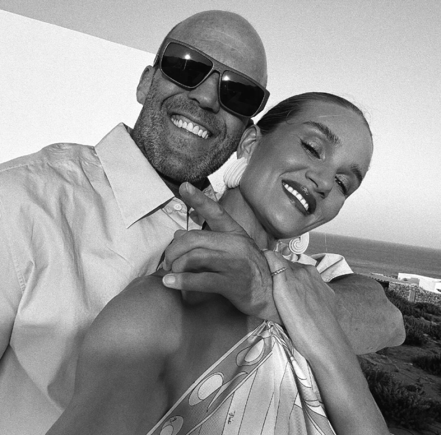 Τζέισον Στέιθαμ - Ρόζι Χάντινγκτον: Αποθεώνουν την Αντίπαρο στο Instagram