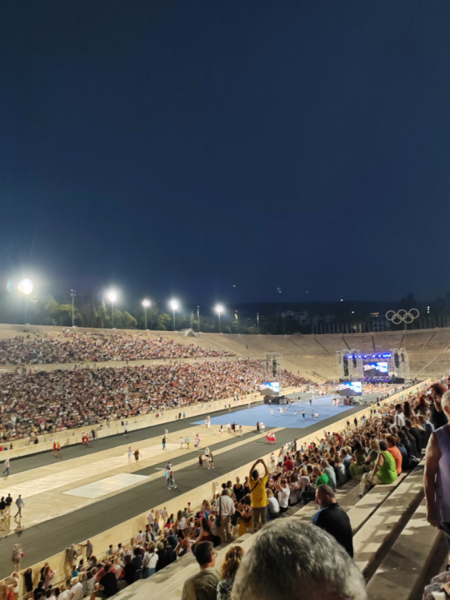 Λευτέρης Παπαδόπουλος: Κατάμεστο το Καλλιμάρμαρο στη συναυλία προς τιμή του - Η έκπληξη από τη Χαρούλα Αλεξίου