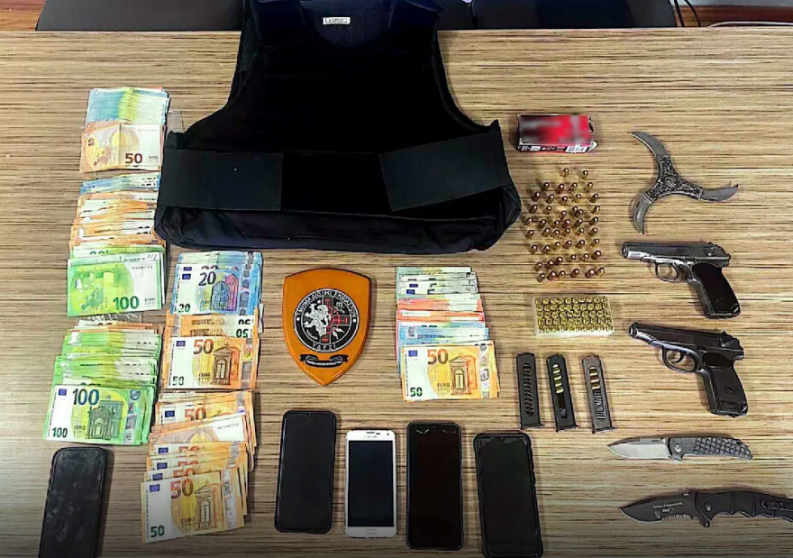 Εξαρθρώθηκε σπείρα που εκβίαζε καταστηματάρχες σε Μύκονο και Αττική