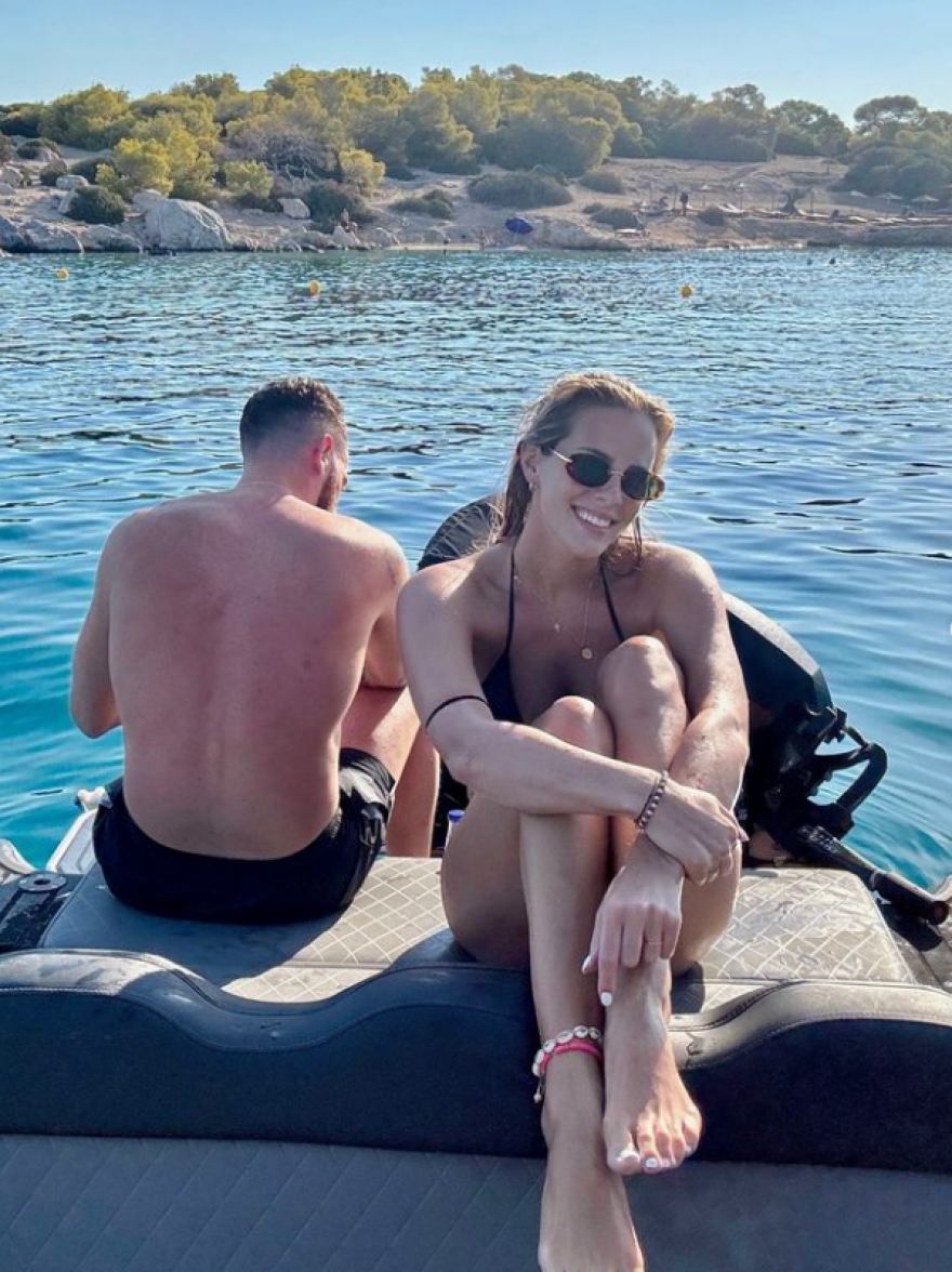 Βιλντόσα -Τάσιτς: Μονοήμερη απόδραση στην Αίγινα - Δείτε φωτογραφίες 