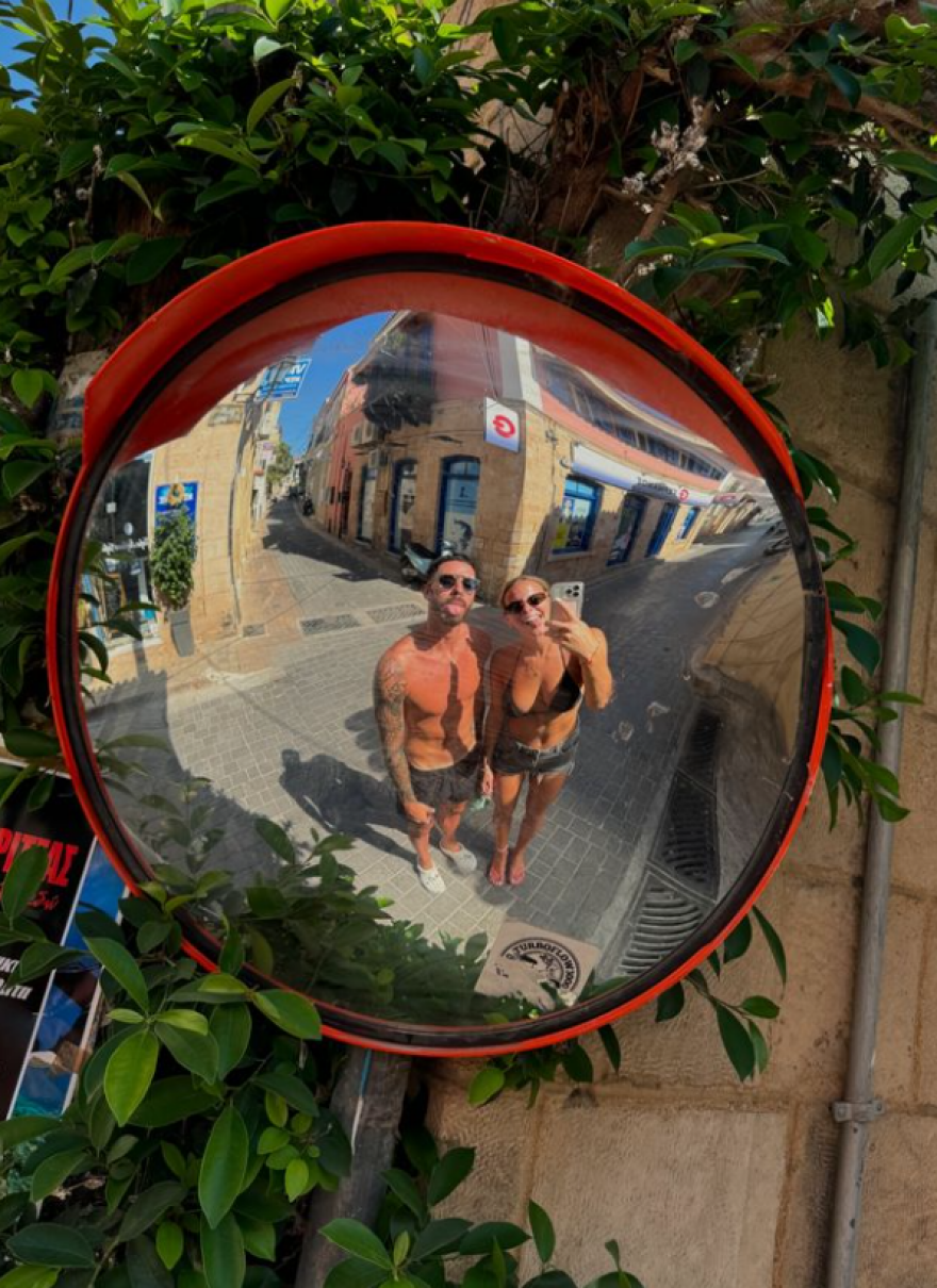 Βιλντόσα -Τάσιτς: Μονοήμερη απόδραση στην Αίγινα - Δείτε φωτογραφίες 