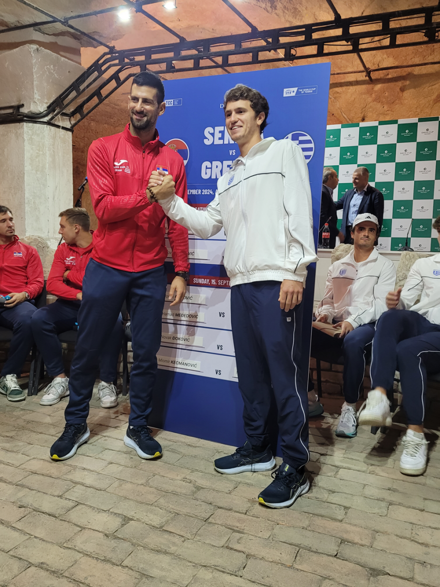 Davis Cup: Στο Βελιγράδι χωρίς τον Τσιτσιπά για τα παιχνίδια με τη Σερβία του Τζόκοβιτς η Ελλάδα 