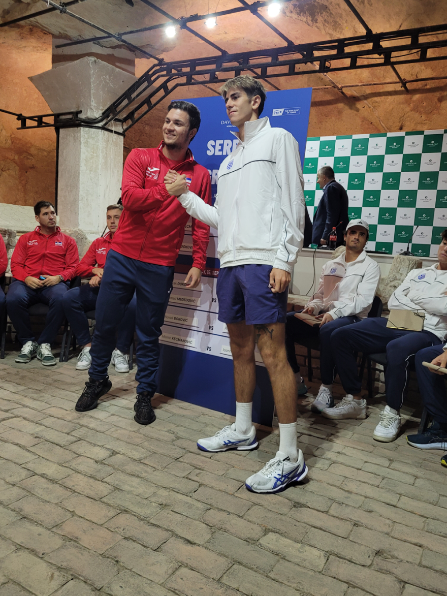 Davis Cup: Στο Βελιγράδι χωρίς τον Τσιτσιπά για τα παιχνίδια με τη Σερβία του Τζόκοβιτς η Ελλάδα 