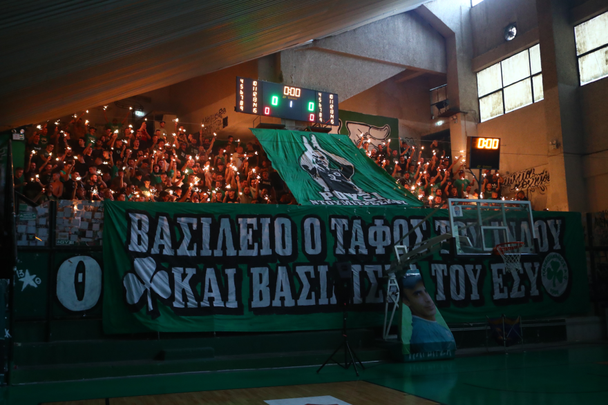 Ο μύθος της Ρούξι Ντουμιτρέσκου θα ζει για πάντα στον «Τάφο του Ινδού» - Αποσύρθηκε η φανέλα  του ΠΑΟ με το Νο9 - Φωτογραφίες 