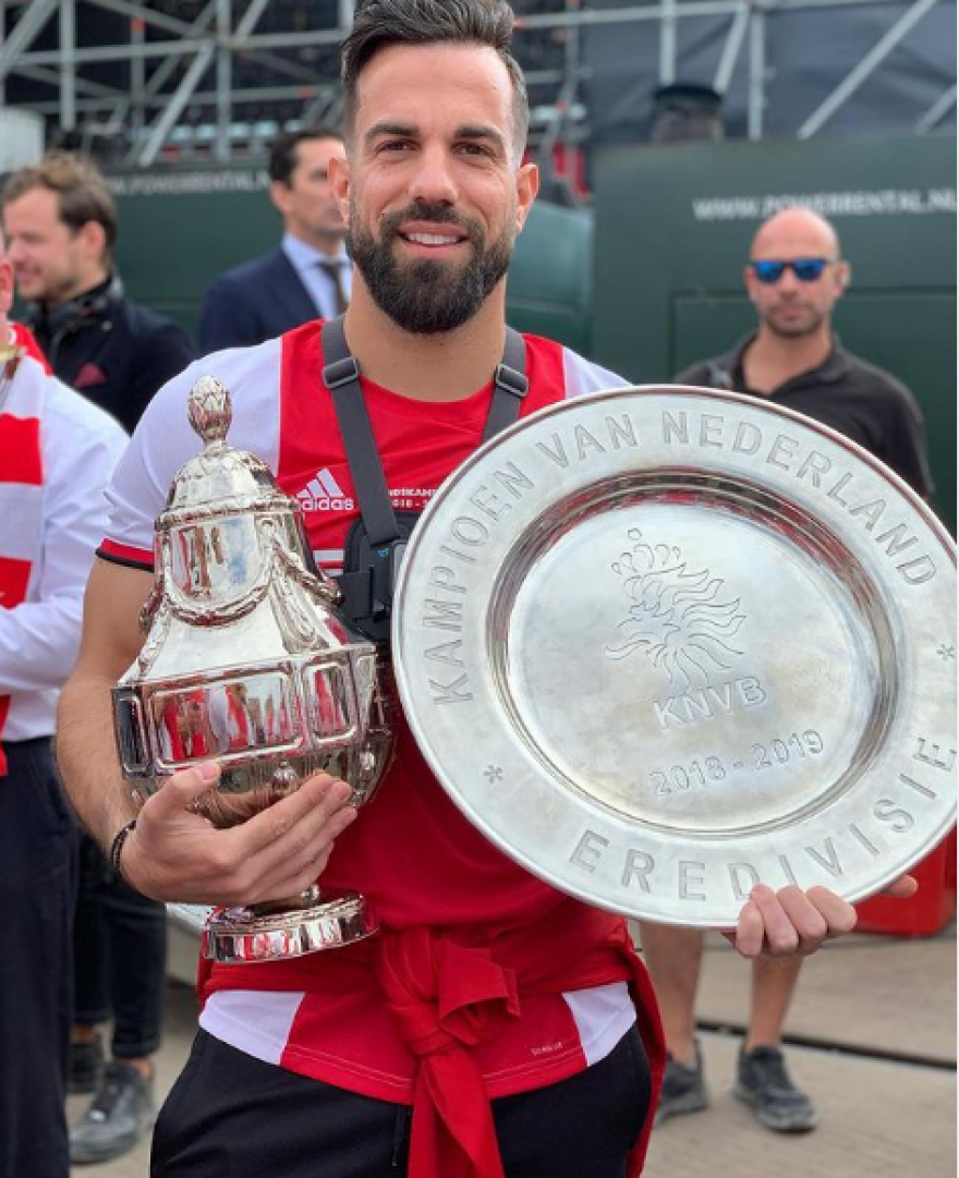 Κώστας Λάμπρου: Ποιος είναι ο Ευβοιώτης τερματοφύλακας που εμφανίζεται ως υποψήφιος για τη Μπαρτσελόνα