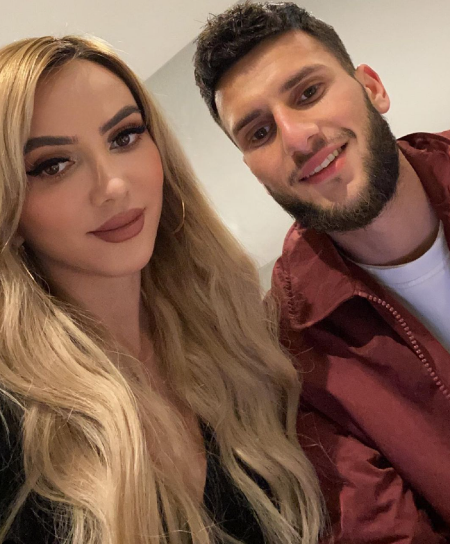 Κροατία: H εντυπωσιακή γυναίκα που όλοι την περνάνε για WAG, αλλά είναι...μητέρα ποδοσφαιριστή