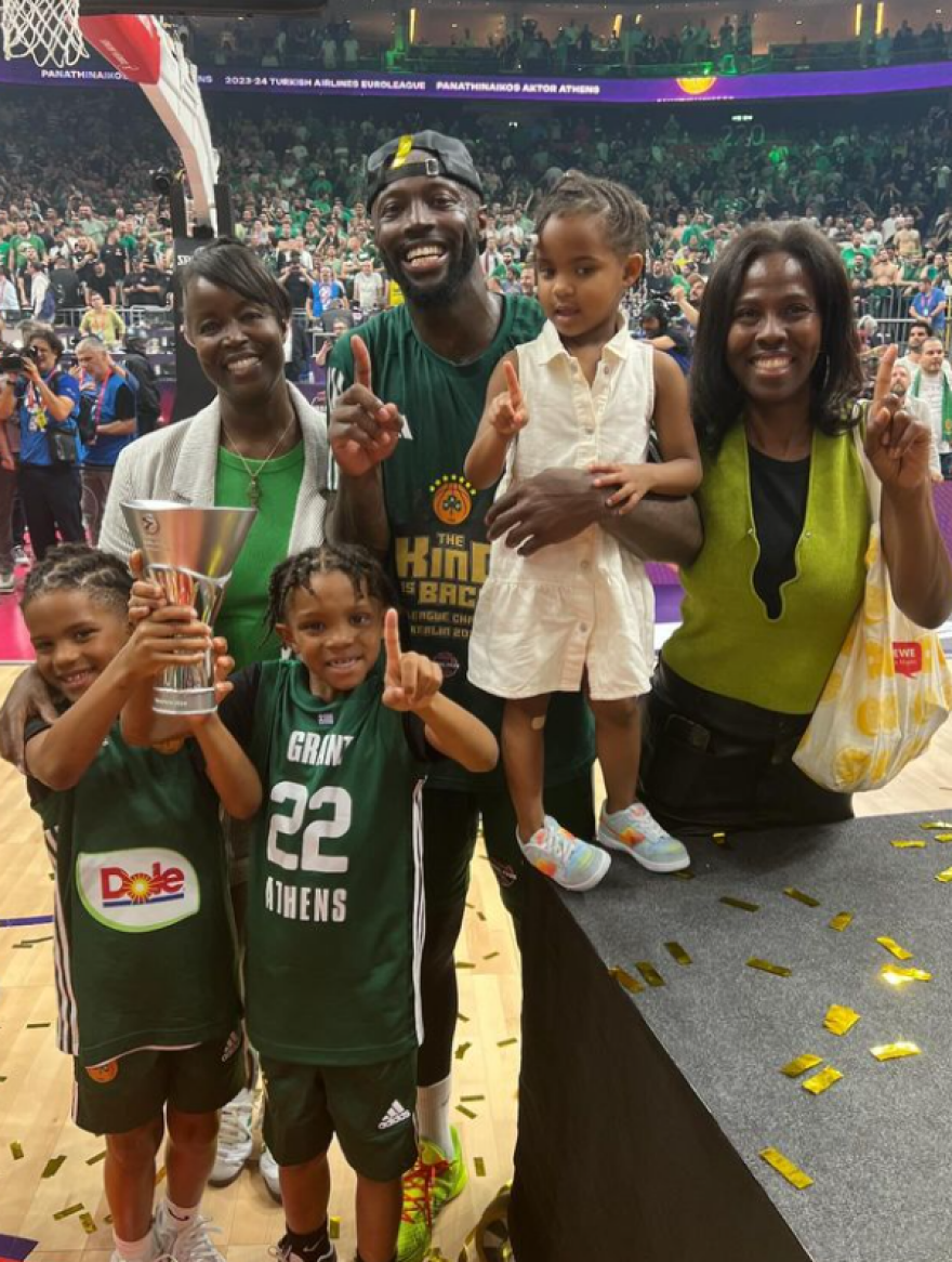 Euroleague: Οι WAGs στο πλευρό των αστεριών Ολυμπιακού και Παναθηναϊκού - Βίντεο, φωτογραφίες 