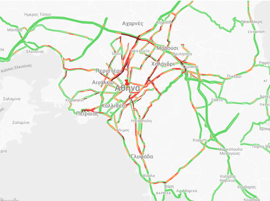 Κίνηση: Άλλη μια μέρα με μποτιλιάρισμα στους δρόμους της Αθήνας - Νταλίκα «κόπηκε» στη μέση στο Σχιστό, μποτιλιάρισμα και στον Κηφισό