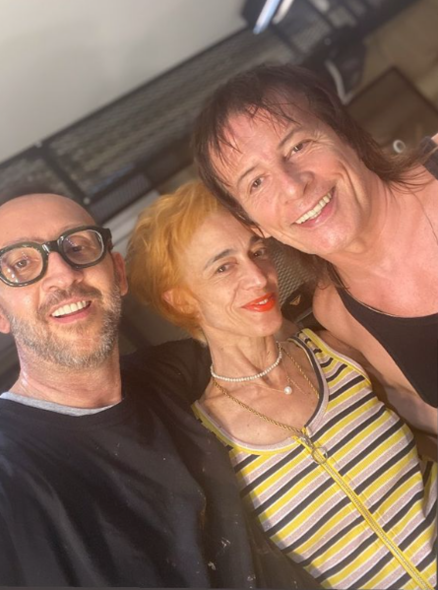 Έλενα Τοπαλίδου: Η μεγάλη αλλαγή που έκανε στην εμφάνισή της - Δείτε τις φωτογραφίες