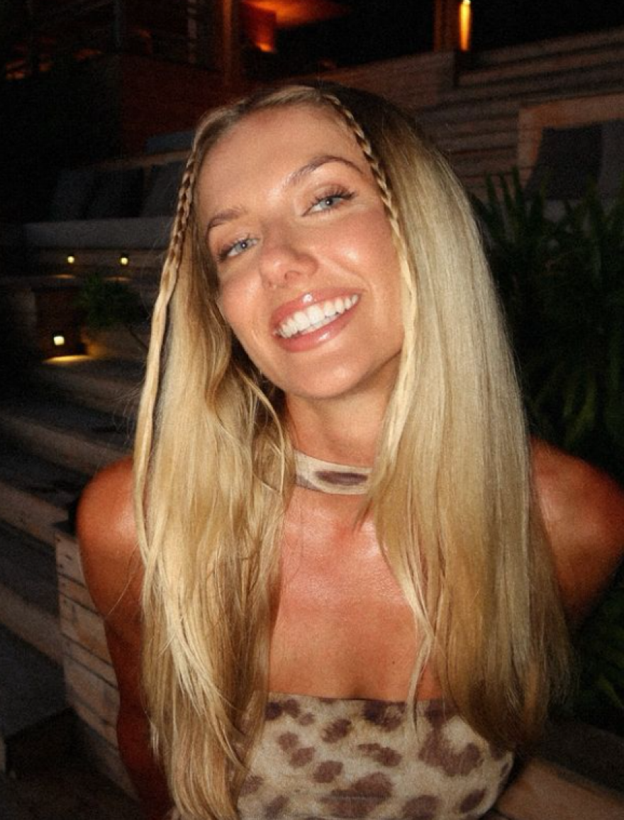 Αλίσα Σμιντ: Καλοκαίρι δίχως τέλος για την πιο σέξι αθλήτρια του κόσμου - Δείτε φωτογραφίες από τις διακοπές της στις Μαλδίβες