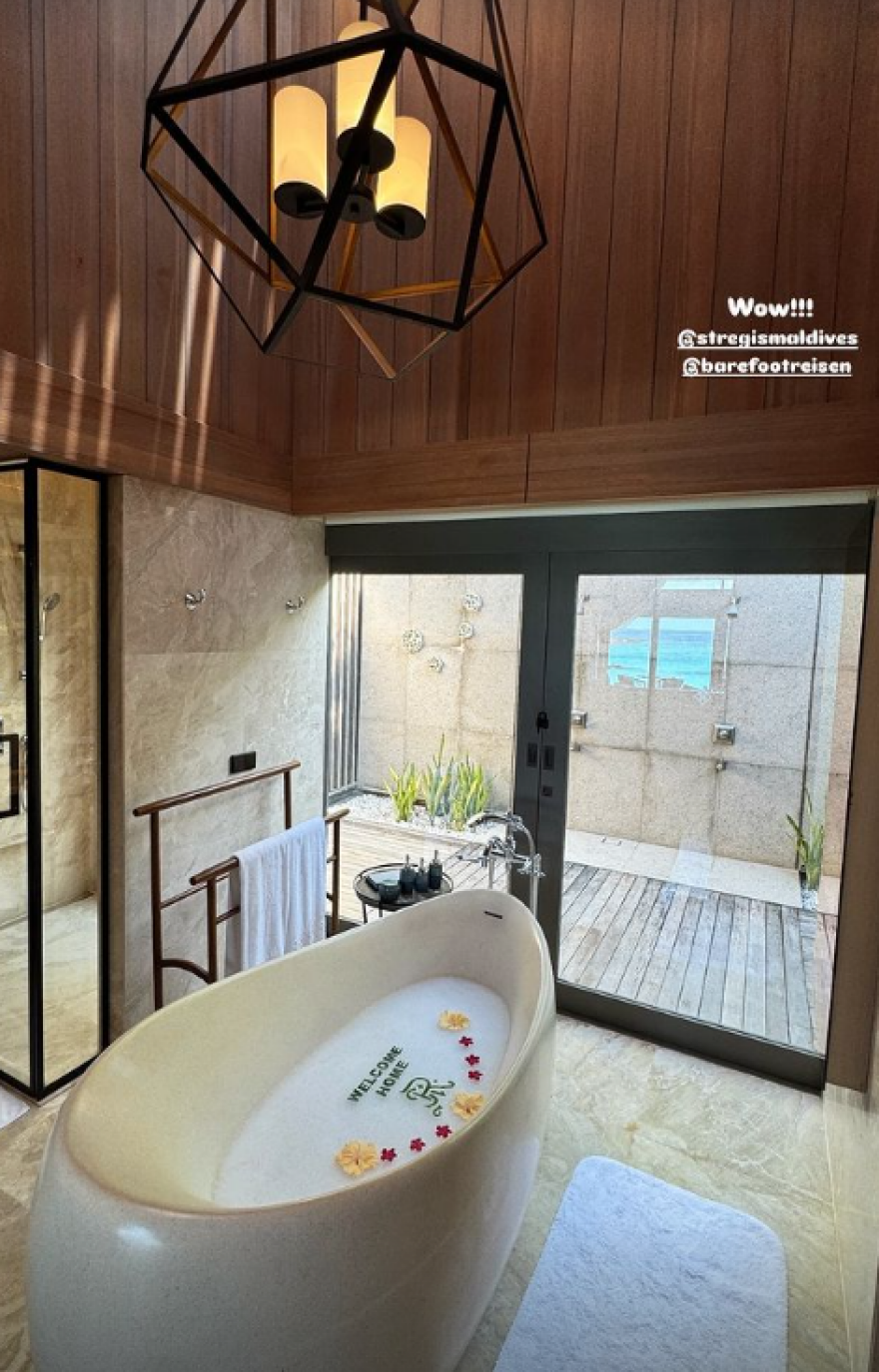 Αλίσα Σμιντ: Καλοκαίρι δίχως τέλος για την πιο σέξι αθλήτρια του κόσμου - Δείτε φωτογραφίες από τις διακοπές της στις Μαλδίβες