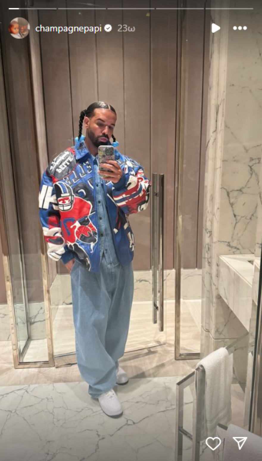 Drake: Οι θαυμαστές του τον τρολάρουν για το νέο του λουκ - Περνάει κρίση μέσης ηλικίας, γράφουν στο Twitter