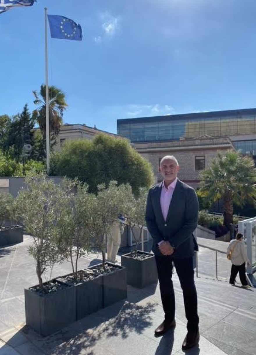 Τιμ Γκρόβερ: Στην Ακρόπολη ο  γυμναστής των Τζόρνταν, Μπράιαντ και γκουρού της αυτοβελτίωσης - Φωτογραφίες 