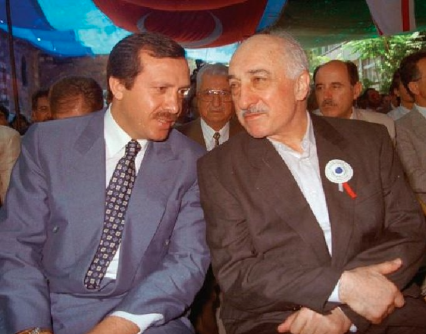 Πώς η κόντρα Ερντογάν με Γκιουλέν διαμόρφωσαν την Τουρκία όπως είναι σήμερα - Πότε και γιατί τα «έσπασαν»