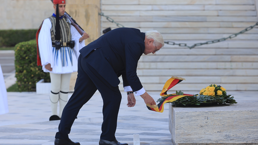 Μητσοτάκης και Σακελλαροπούλου έβαλαν το θέμα του κατοχικού δανείου στον Σταϊνμάγιερ: «Για εμάς είναι πολύ ζωντανό»