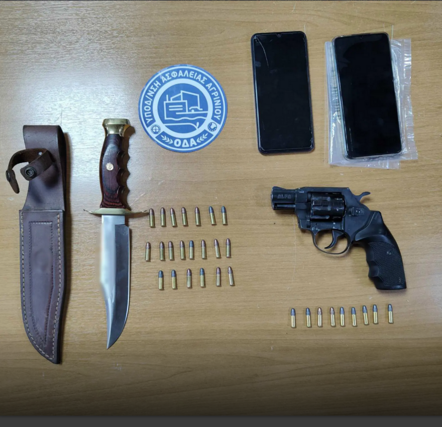 Αγρίνιο: Κρίση πανικού έπαθε στα κρατητήρια ο 30χρονος - Νέο βίντεο με τις κινήσεις του μετά τη δολοφονία της Δώρας