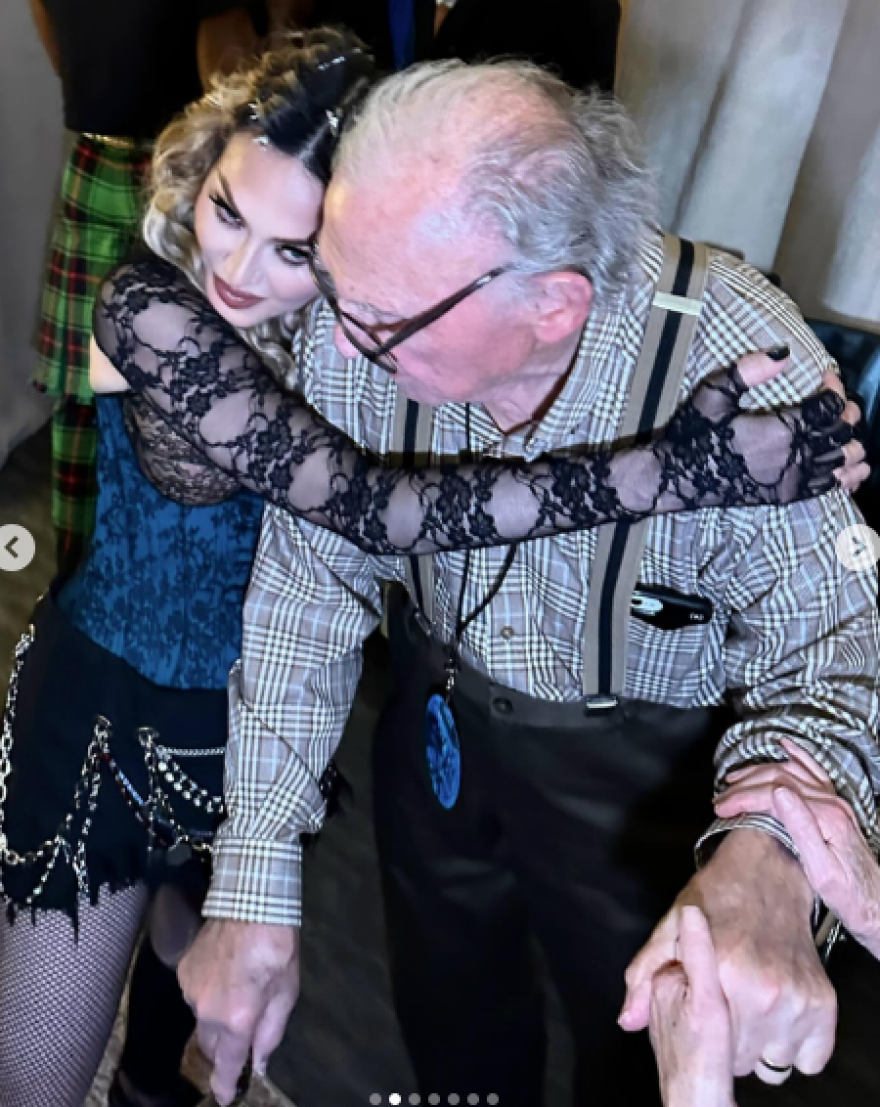 Μαντόνα: Οι σπάνιες φωτογραφίες με τον 93χρονο πατέρα της 