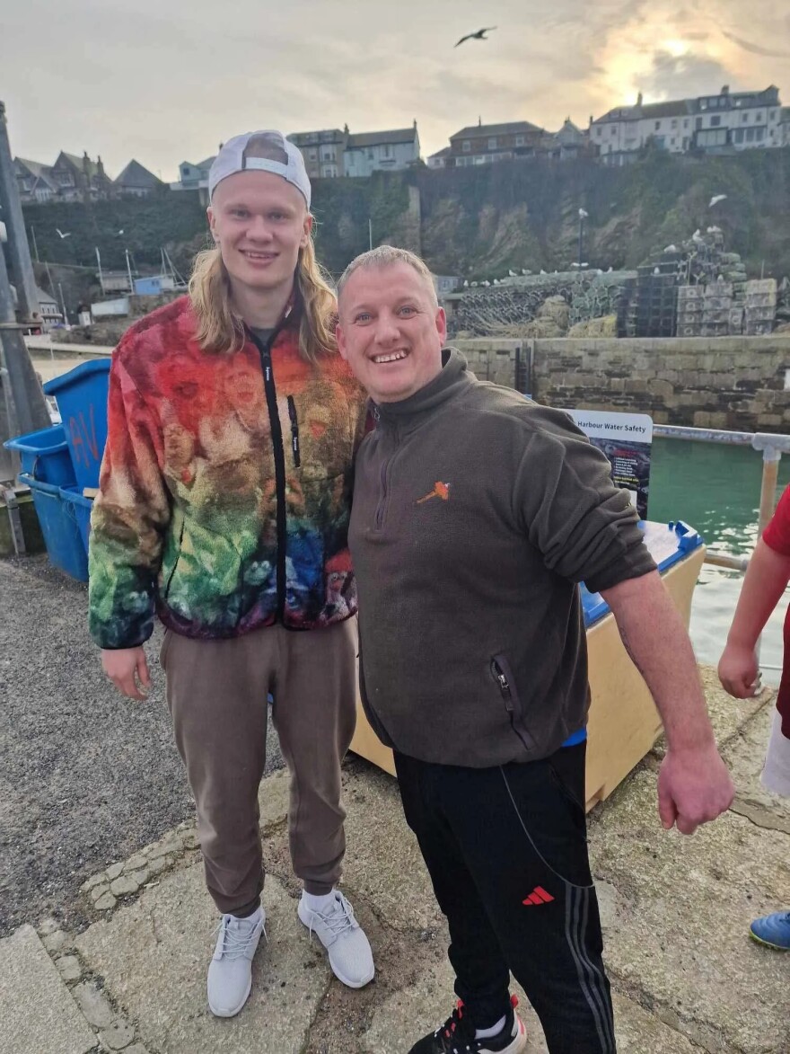 Ο «εκτελεστής» της Σίτι… ψαράς: Η viral απόδραση του Χάαλαντ!