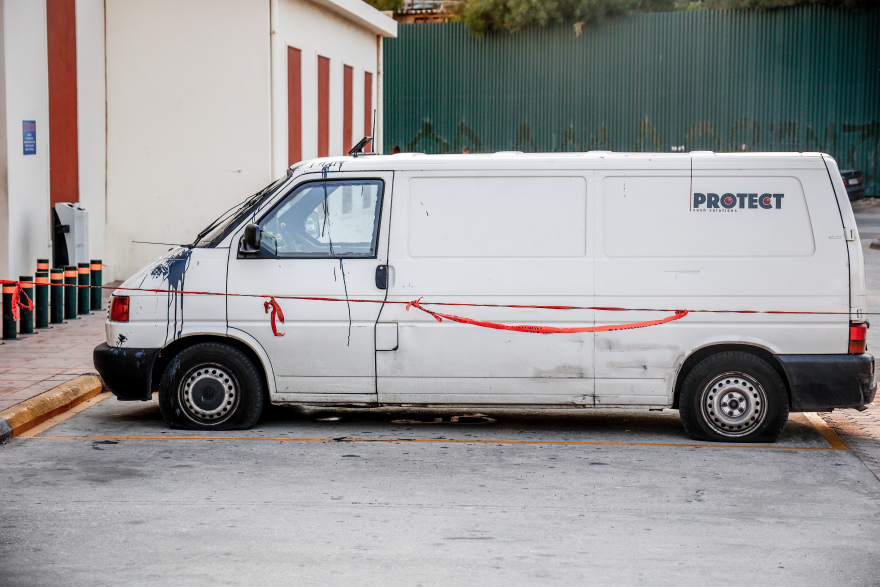 Λαύριο: Πώς εξιχνιάστηκε η μεγάλη ληστεία του 1,2 εκατ. ευρώ  στη χρηματαποστολή - Τι ρόλο έπαιξε ο καθένας από τους έξι συλληφθέντες