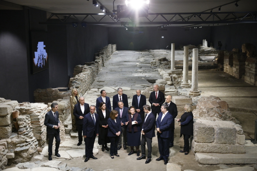 Μετρό Θεσσαλονίκης: Ο Μητσοτάκης «πατάει το κουμπί» για τη λειτουργία του - Συγκίνηση στον σταθμό-μουσείο της Βενιζέλου