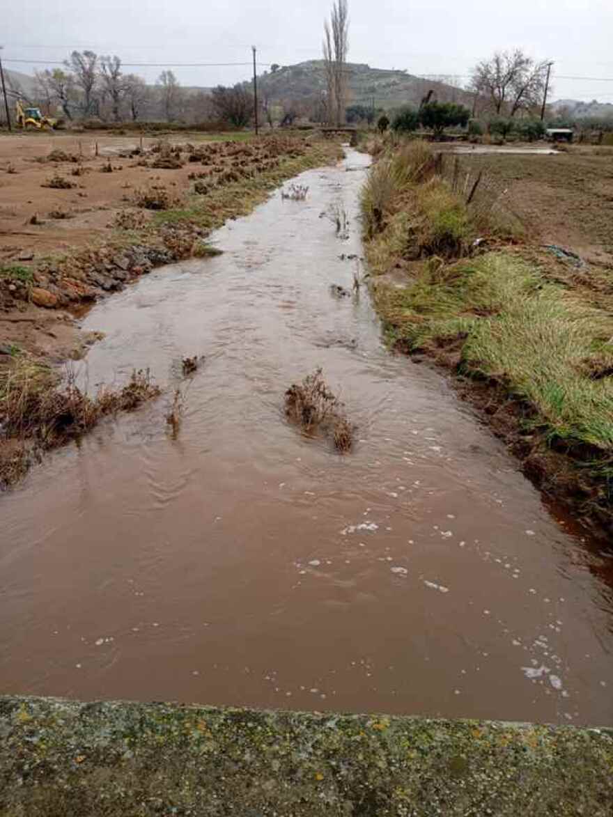 Κακοκαιρία Bora: Δύσκολο βράδυ στη Χαλκιδική, καταστροφές σε Ρόδο, Λήμνο 