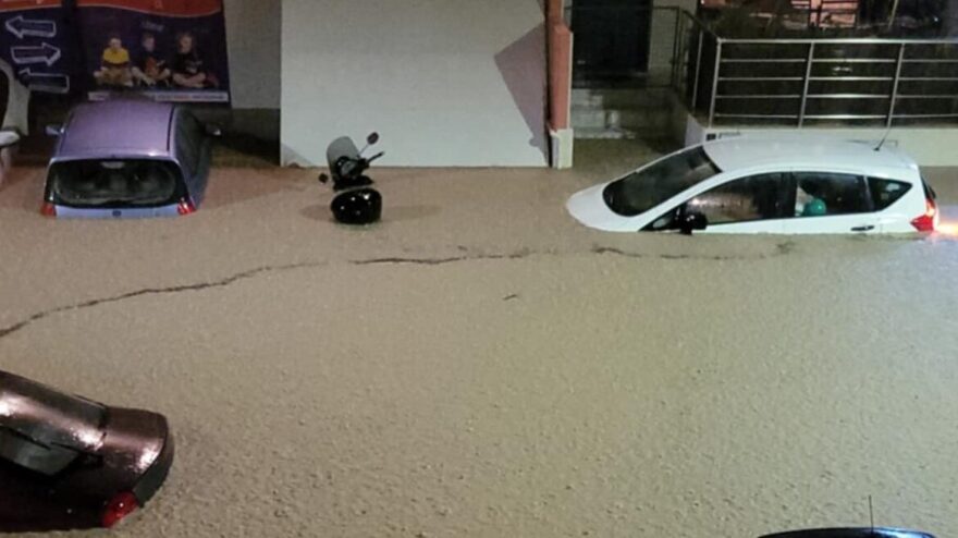 Κακοκαιρία Bora – Ρόδος: Δραματική η κατάσταση, εγκλωβισμένοι από τις πλημμύρες, απαγόρευση κυκλοφορίας