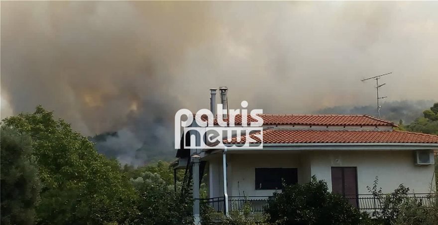 FWTIAsd3  Φωτιά στην Αμαλιάδα: Εκκενώνεται το χωριό Δαφνιώτισσα FWTIAsd3