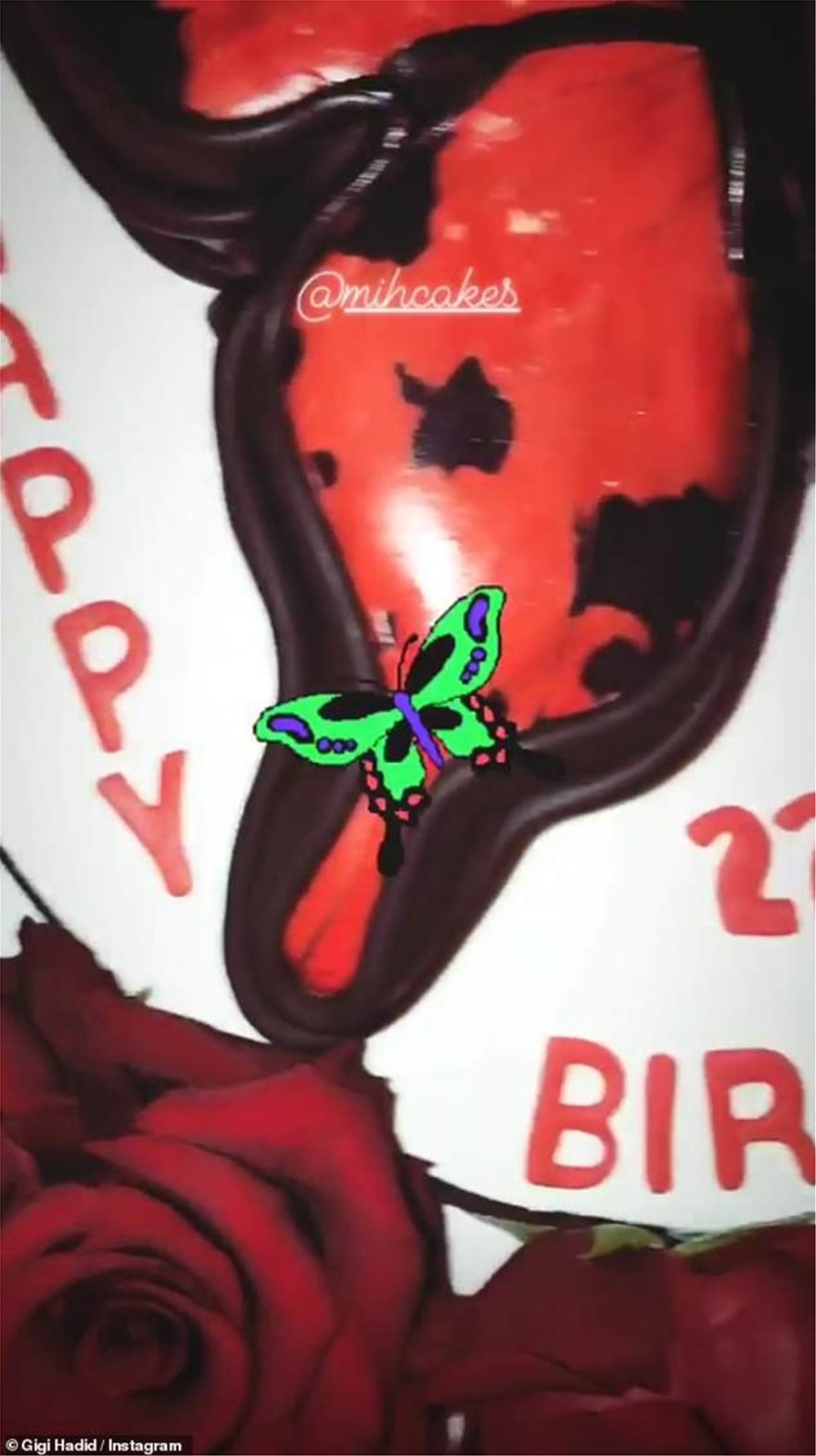 4911580-6259731-Why_have_just_one_A_second_cake_was_shaped_like_a_butterfly_and_-a-39_1539156762019