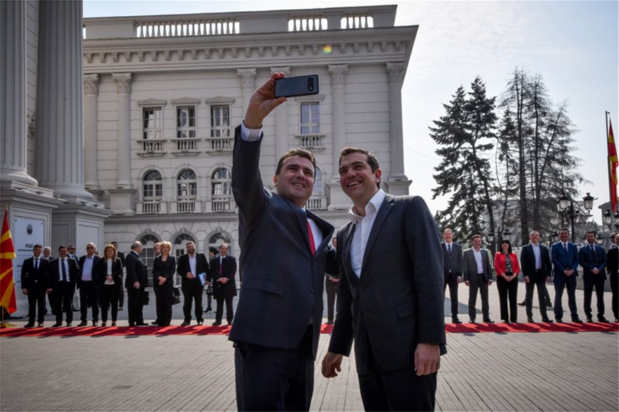 selfie_tsipra_zaef