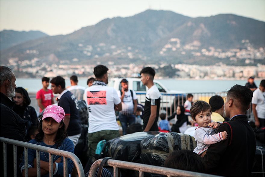 me08  Προσφυγικό: Στη Θεσσαλονίκη το δεύτερο πλοίο με 722  πρόσφυγες από τη Λέσβο me08