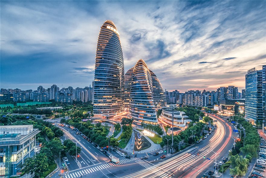 Κίνα: Στο σφυρί για οκτώ δισ. δολάρια «χρυσοί» ουρανοξύστες σε Πεκίνο και  Σαγκάη