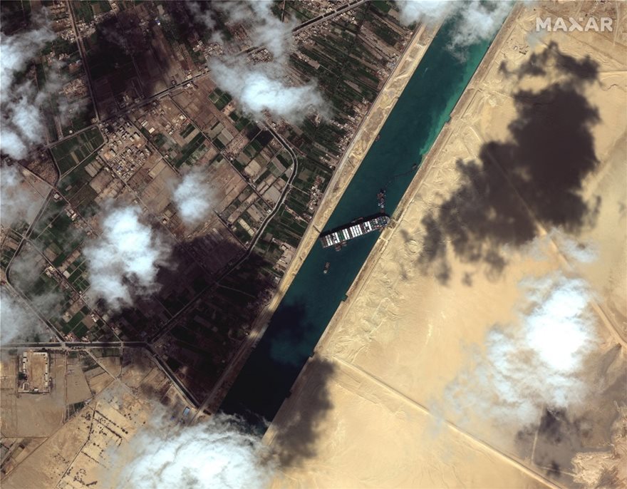 Διώρυγα του Σουέζ: Έκτη μέρα «σφηνωμένο» το Ever Given – Ελπίζουν στην παλίρροια
