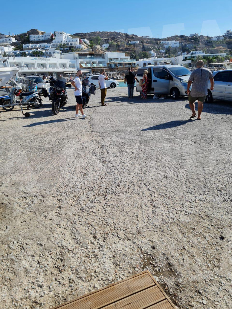mykonos-party-giot__4_