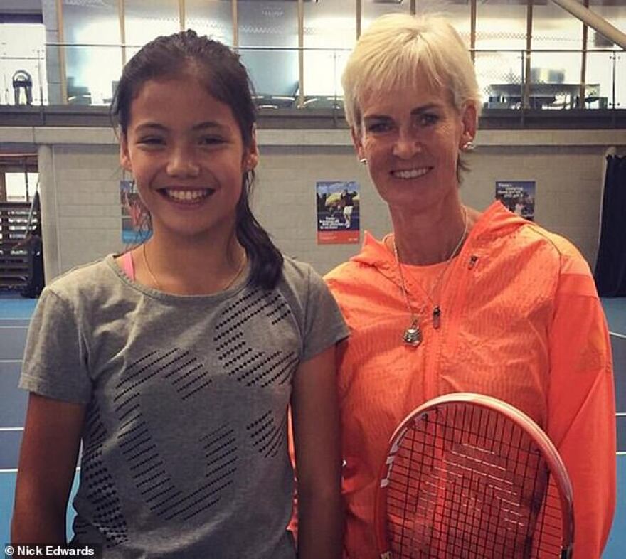 45060807-9757599-A_young_Raducanu_is_pictured_with_Judy_Murray_whose_son_Sir_Andy-m-141_1625497010879