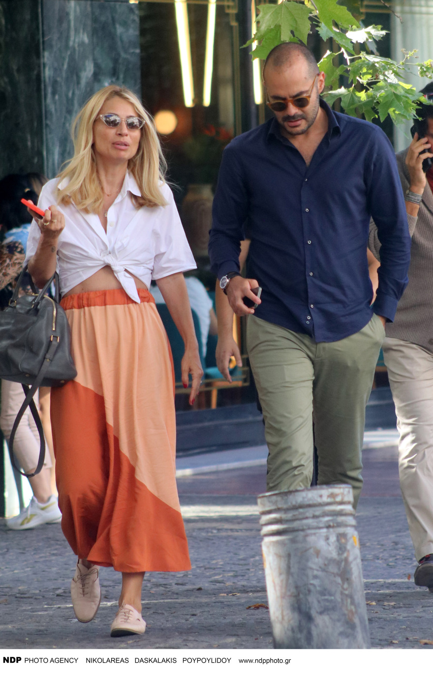 Ηλιάκη, Μαρία Ηλιάκη: Βόλτα με τον σύντροφό της στο κέντρο της Αθήνας (Φώτο)