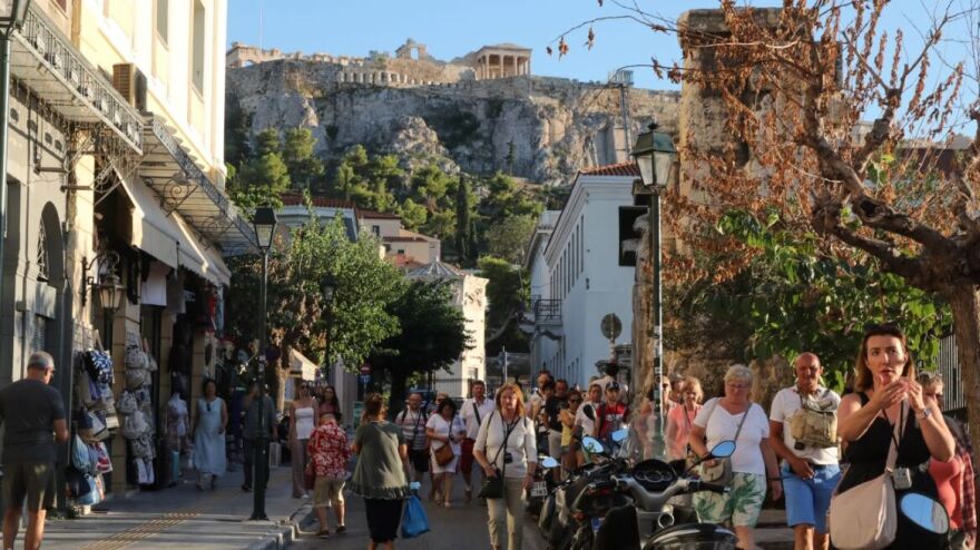 tourismos_plaka