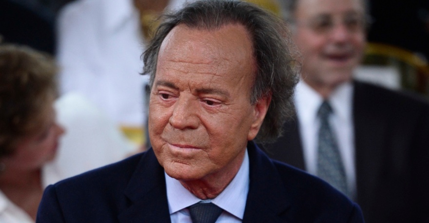 julio_iglesias_5453