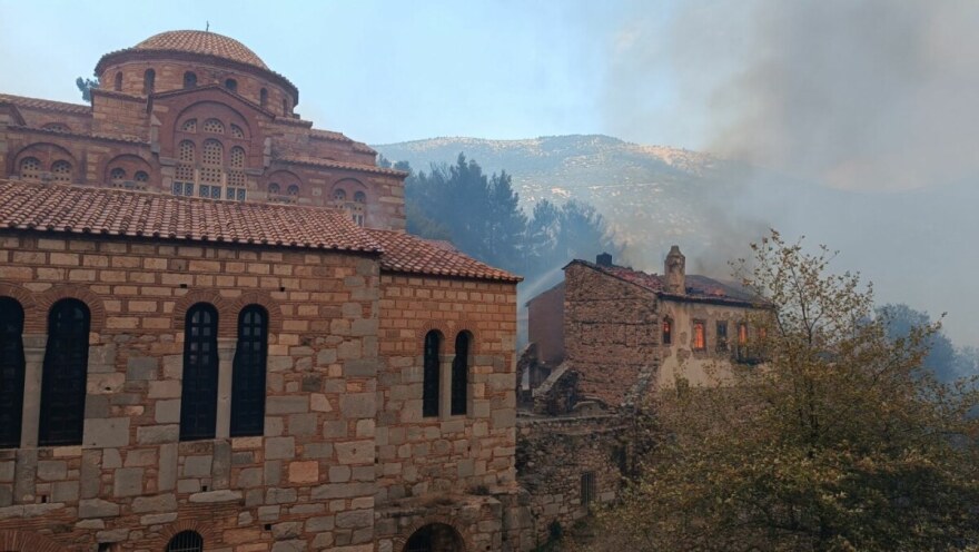 fotia-osios-loukas