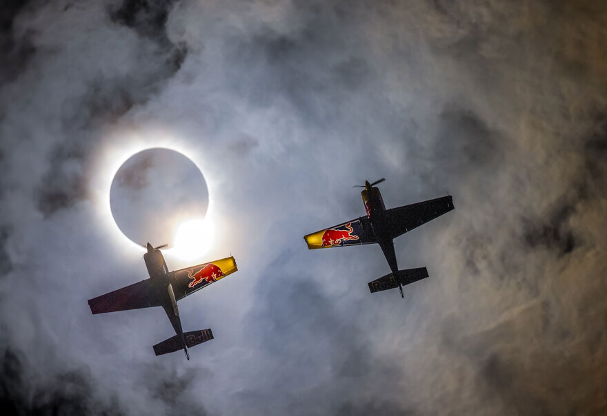Red Bull---Solar-Eclipse--_2_
