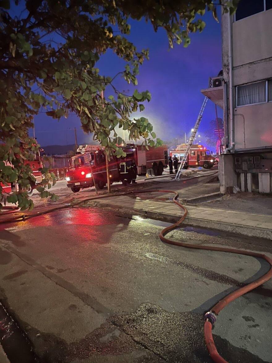 Πυρκαγιά σε βιοτεχνία στη Μεταμόρφωση