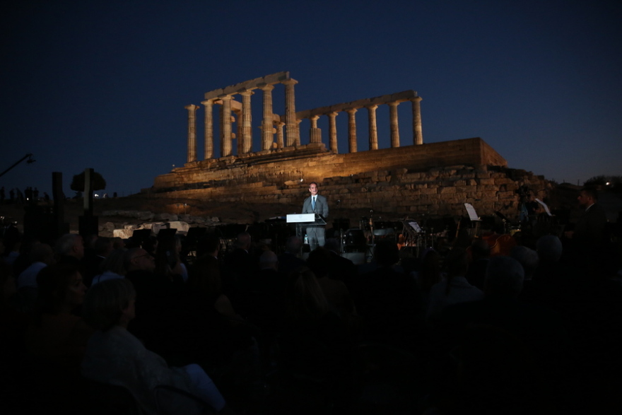 Να μετουσιώσουμε τις κολώνες του χθες στα θεμέλια του αύριο