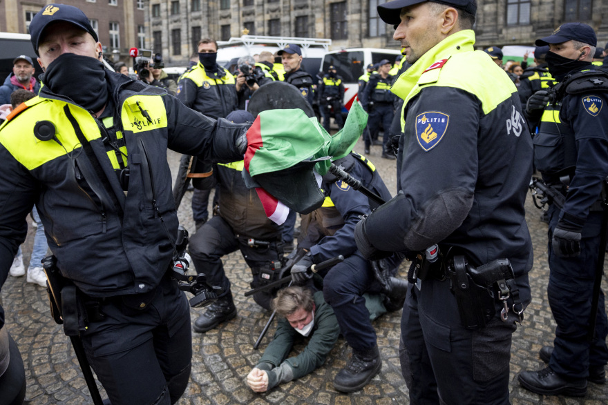 pro-Palestinian_protest_Amsterdam-2