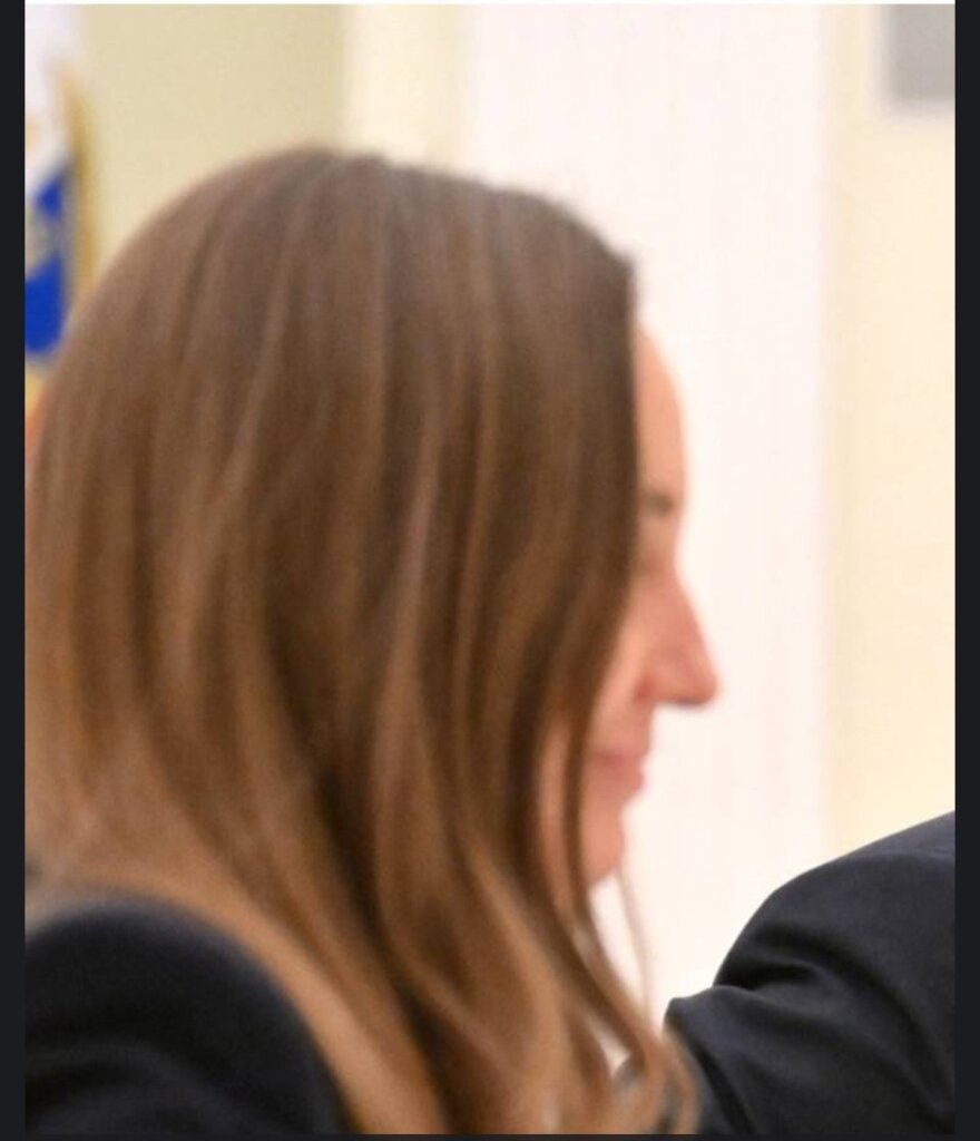 Ο Γουίτκοφ διαπραγματεύτηκε με τον Πούτιν για την Ουκρανία χωρίς δικούς του διερμηνείς – Ήταν πράκτορας η μυστηριώδης γυναίκα που μετάφραζε;