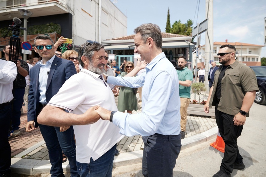 Μητσοτάκης από Βελεστίνο: Το 2026 θα στρέψουμε την προσοχή μας σε αυτούς που έχουν δοκιμαστεί περισσότερο