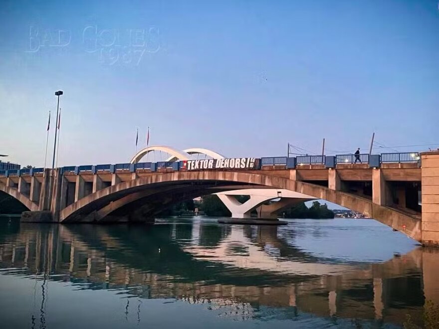 Λιόν: Ξεσηκωμός των οπαδών της Λιόν κατά του Αμερικανού ιδιοκτήτη Τζον Τέξτορ μετά τον υποβιβασμό