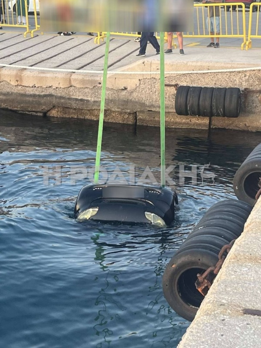 Ρόδος: Αυτοκίνητο βρέθηκε στο βυθό του λιμανιού - Δείτε φωτογραφίες
