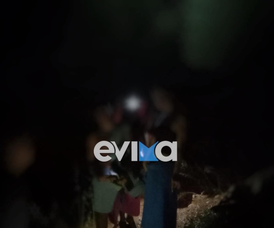 Εύβοια: Περιπέτεια για μητέρα, τα δύο παιδιά της και δύο φίλους τους - Εγκλωβίστηκαν κοντά σε καταρράκτη, πώς τους έσωσαν
