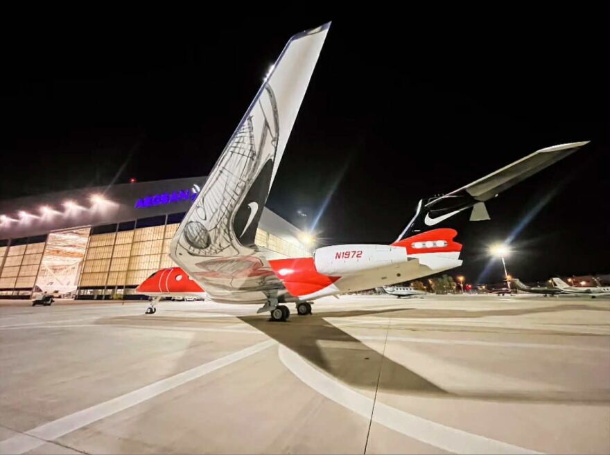 Το πολυτελές τζετ με τα εντυπωσιακά φτερά που έφερε τον Μάικλ Τζόρνταν στην Αθήνα