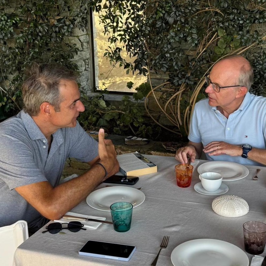 Kyriakos Mitsotakis: Hosted by Luxembourg Prime Minister - See photos